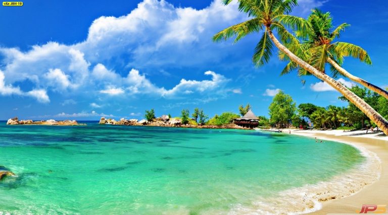 หาดทรายสีขาว น้ำทะเลเขียวมรกต