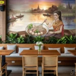 ภาพตกแต่งร้านก๋วยเตี๋ยวเรือสร้างบรรยากาศไทย ด้วยวอลเปเปอร์ลายตลาดน้ำย้อนยุค ทำให้ลูกค้ารู้สึกผ่อนคลาย